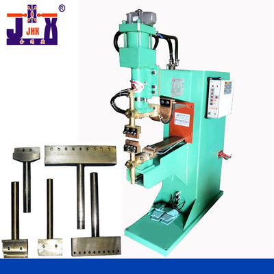 Equipamento de soldadura 150KVA do ponto da resistência do poder superior da fileira para parafusos prisioneiros